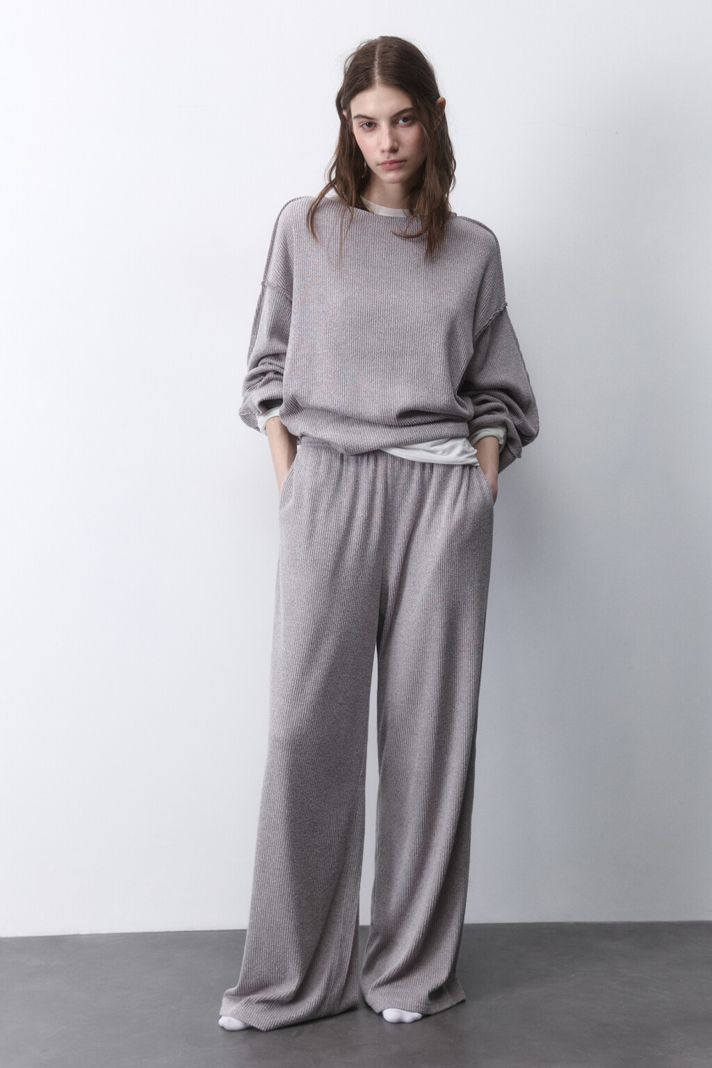 Брюки домашние трикотажные в рубчик - цвет серый - 4