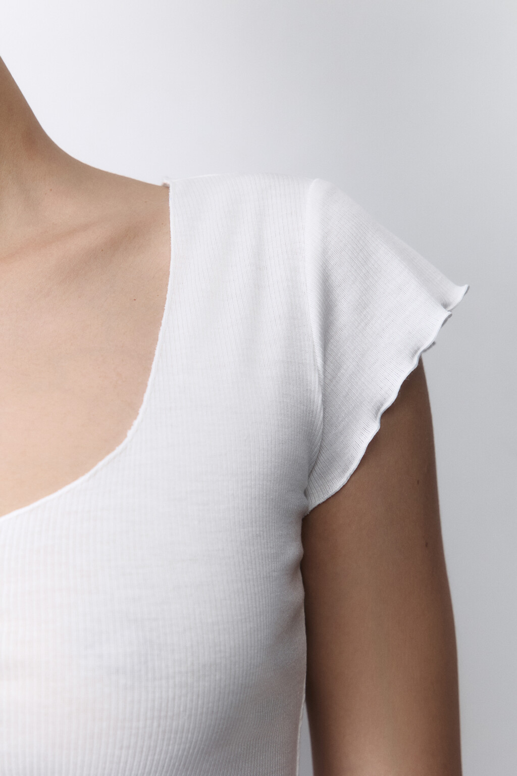 Топ домашний трикотажный с волнистыми краями - цвет ванильный - 7