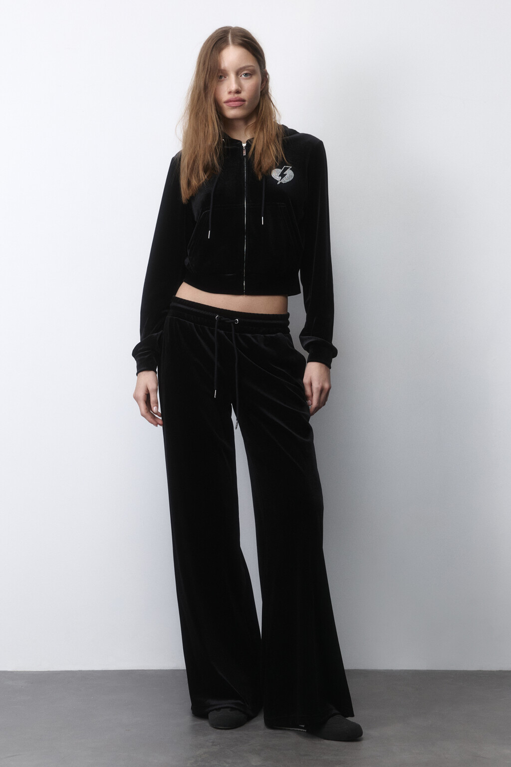 Брюки велюровые с принтом из страз - цвет черный - 6