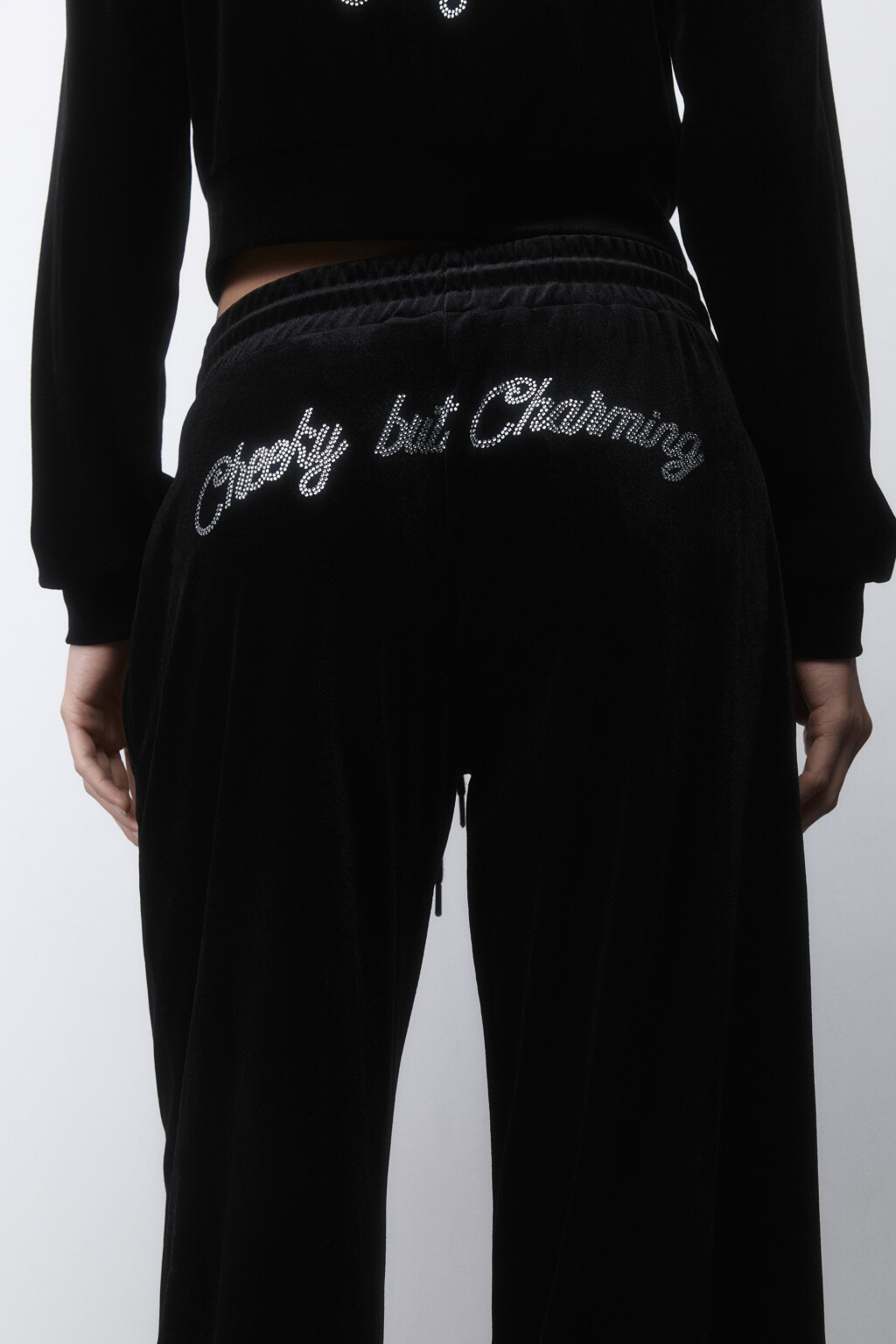 Брюки велюровые с принтом из страз - цвет черный - 7