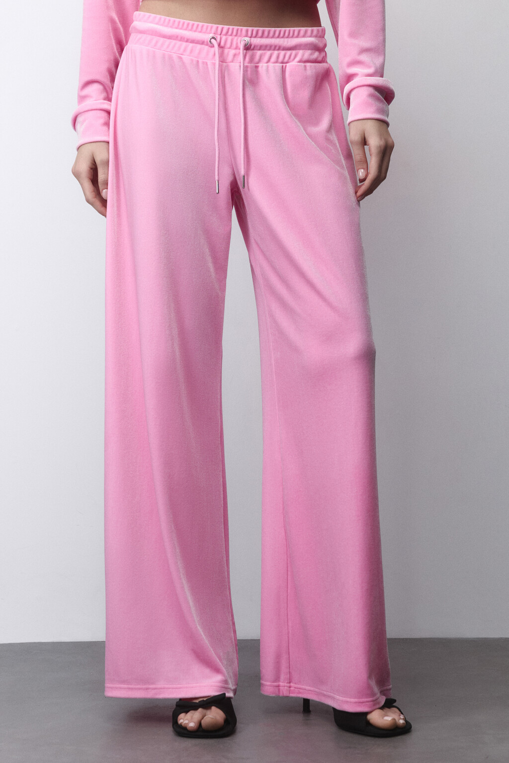 Брюки велюровые с принтом из страз - цвет розовый - 3