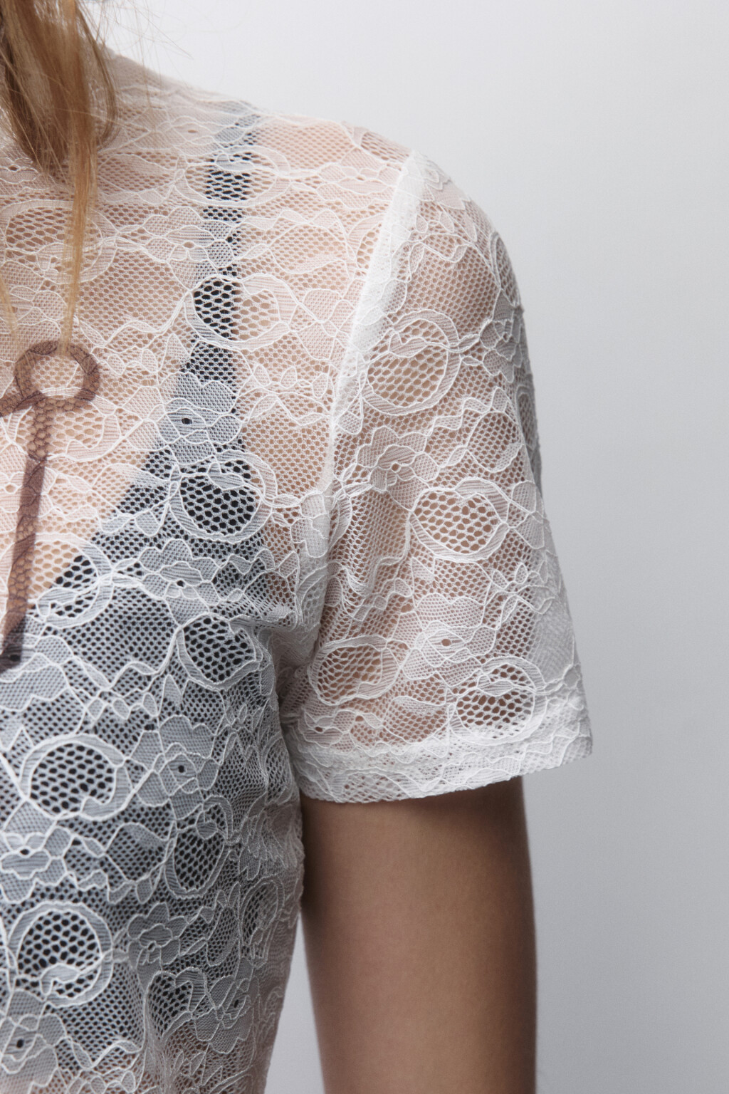 Топ-футболка из кружева с принтом - цвет белый - 6