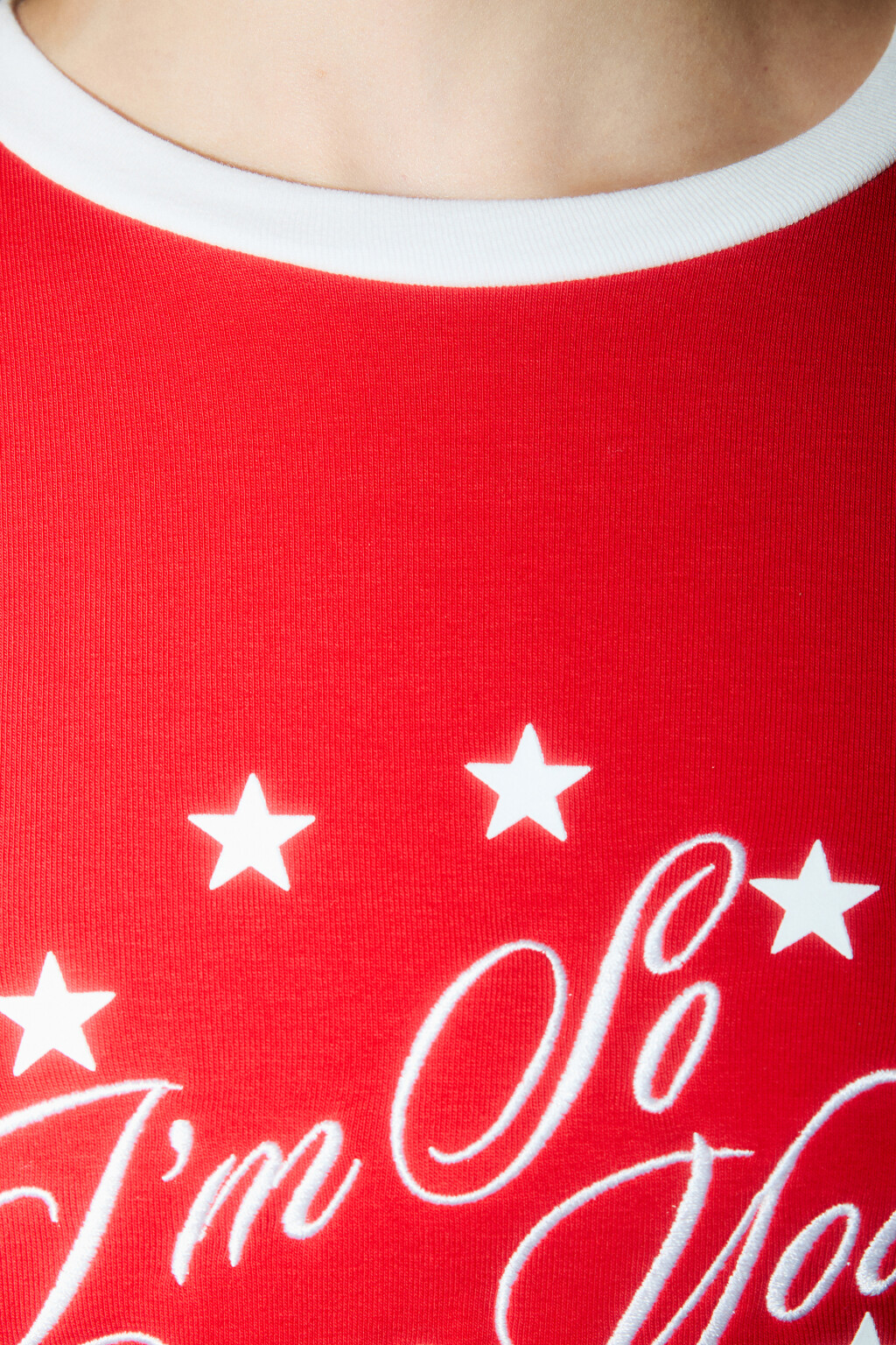 Футболка облегающая с лампасами и надписью - цвет красный - 6