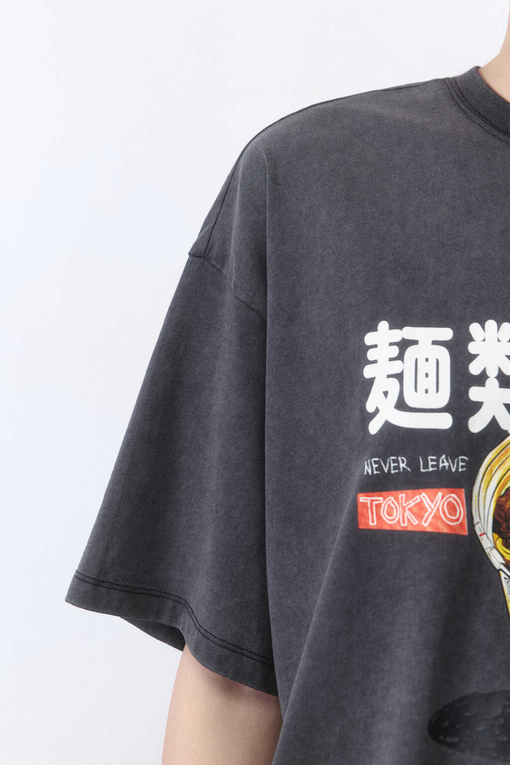Футболка oversize с вареным эффектом и принтом - цвет серый - 7