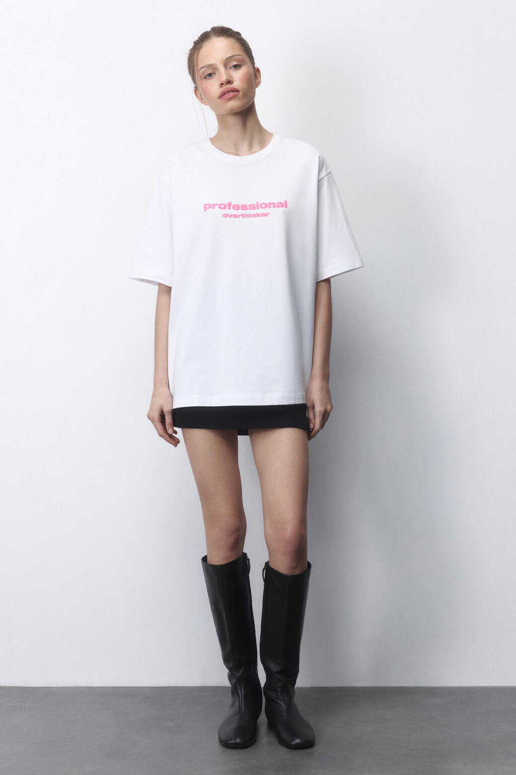 Футболка прямая хлопковая с принтом-надписью - цвет белый - 4