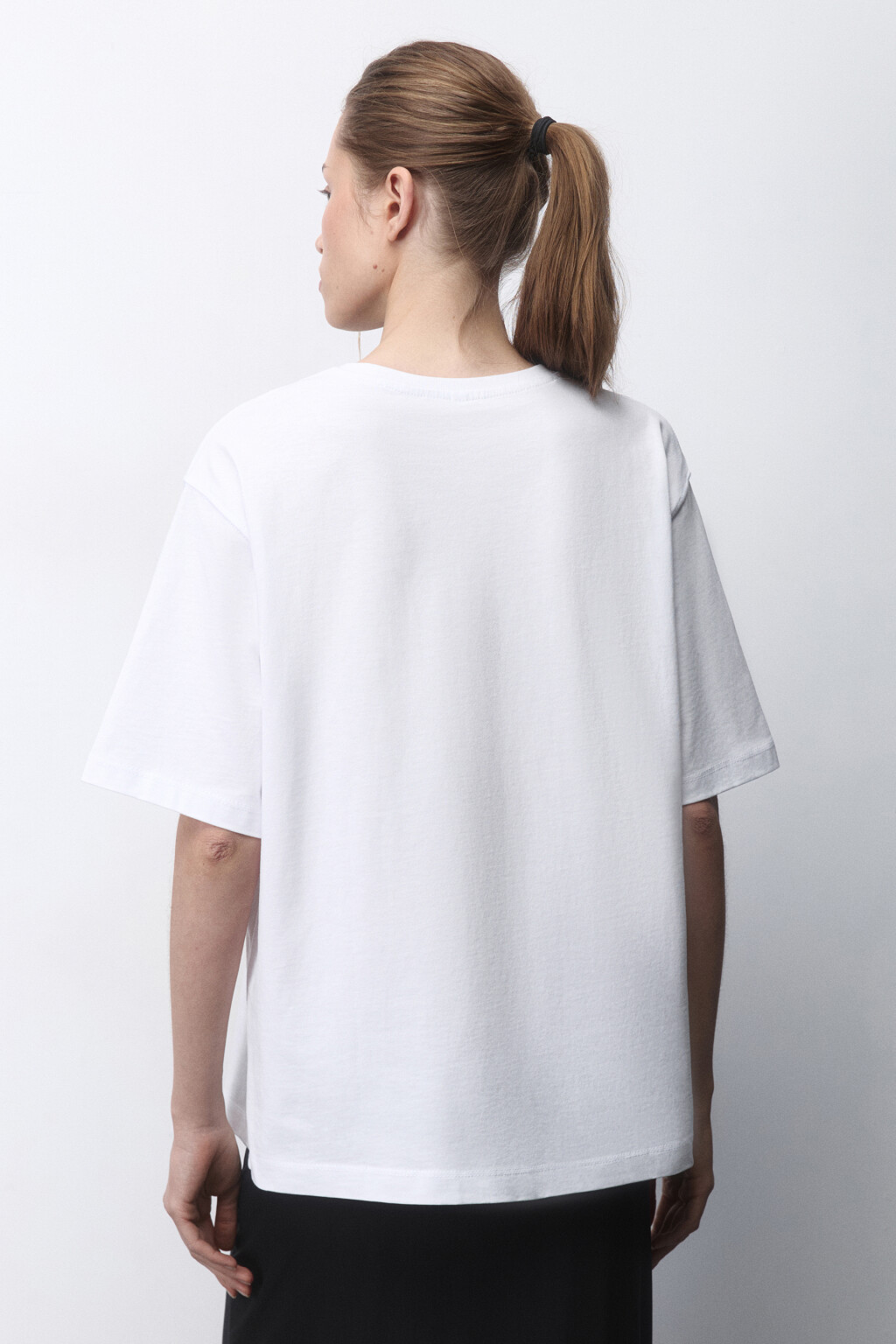 Футболка прямая хлопковая с принтом-надписью - цвет белый - 3