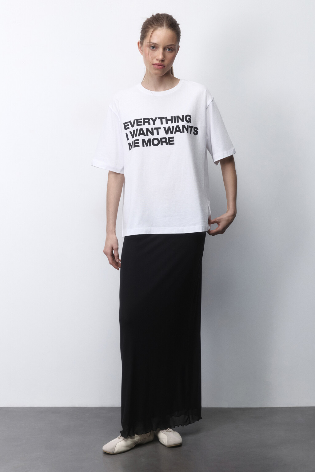 Футболка прямая хлопковая с принтом-надписью - цвет белый - 4