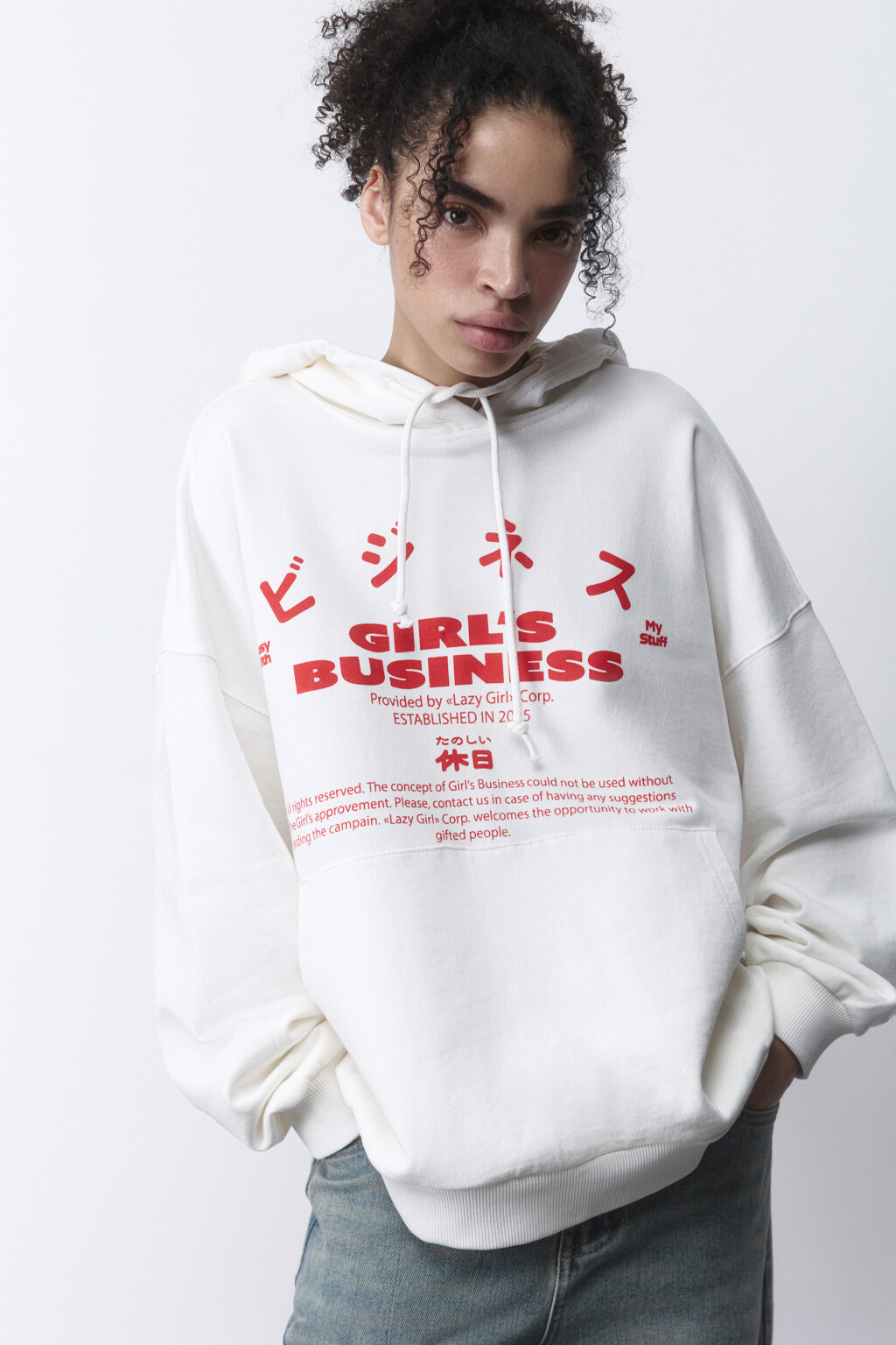 Худи oversize с капюшоном и принтом - цвет белый - 2