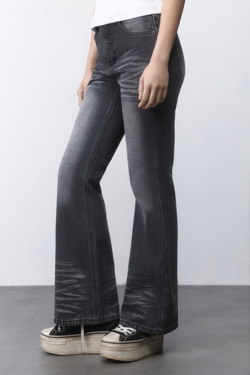 Джинсы клеш со средней посадкой - цвет серый - 3
