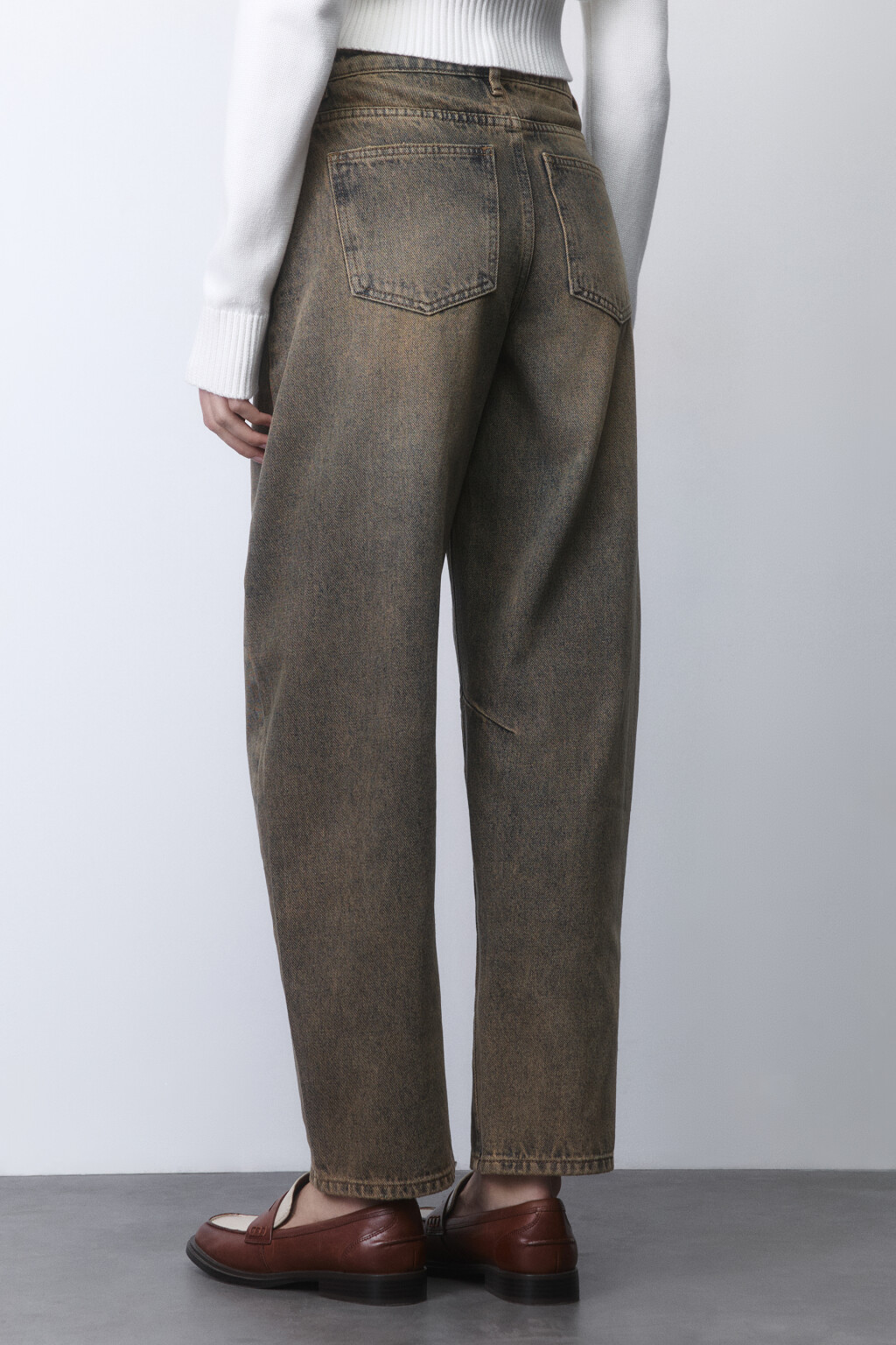 Джинсы barrel fit с высокой посадкой - цвет бежевый - 4