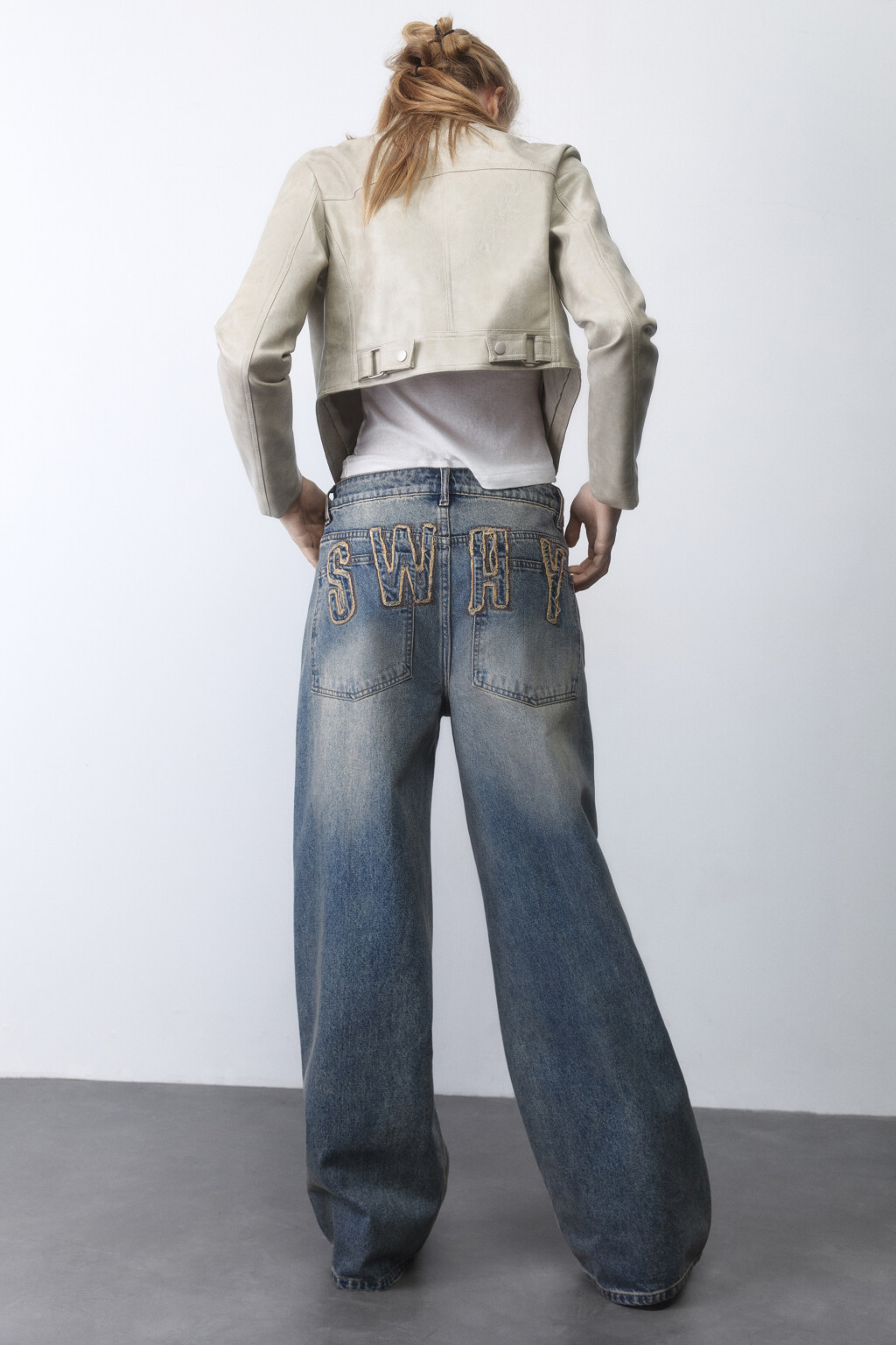 Джинсы baggy fit с аппликацией - цвет темный тинт - 1