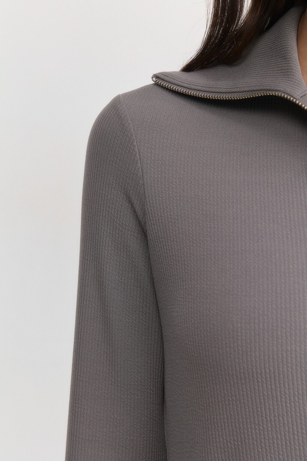 Лонгслив на молнии облегающий с воротником - цвет серый - 7