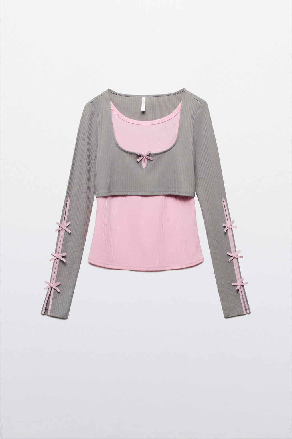 Лонгслив в рубчик с разрезами и бантиками - цвет розовый - 9