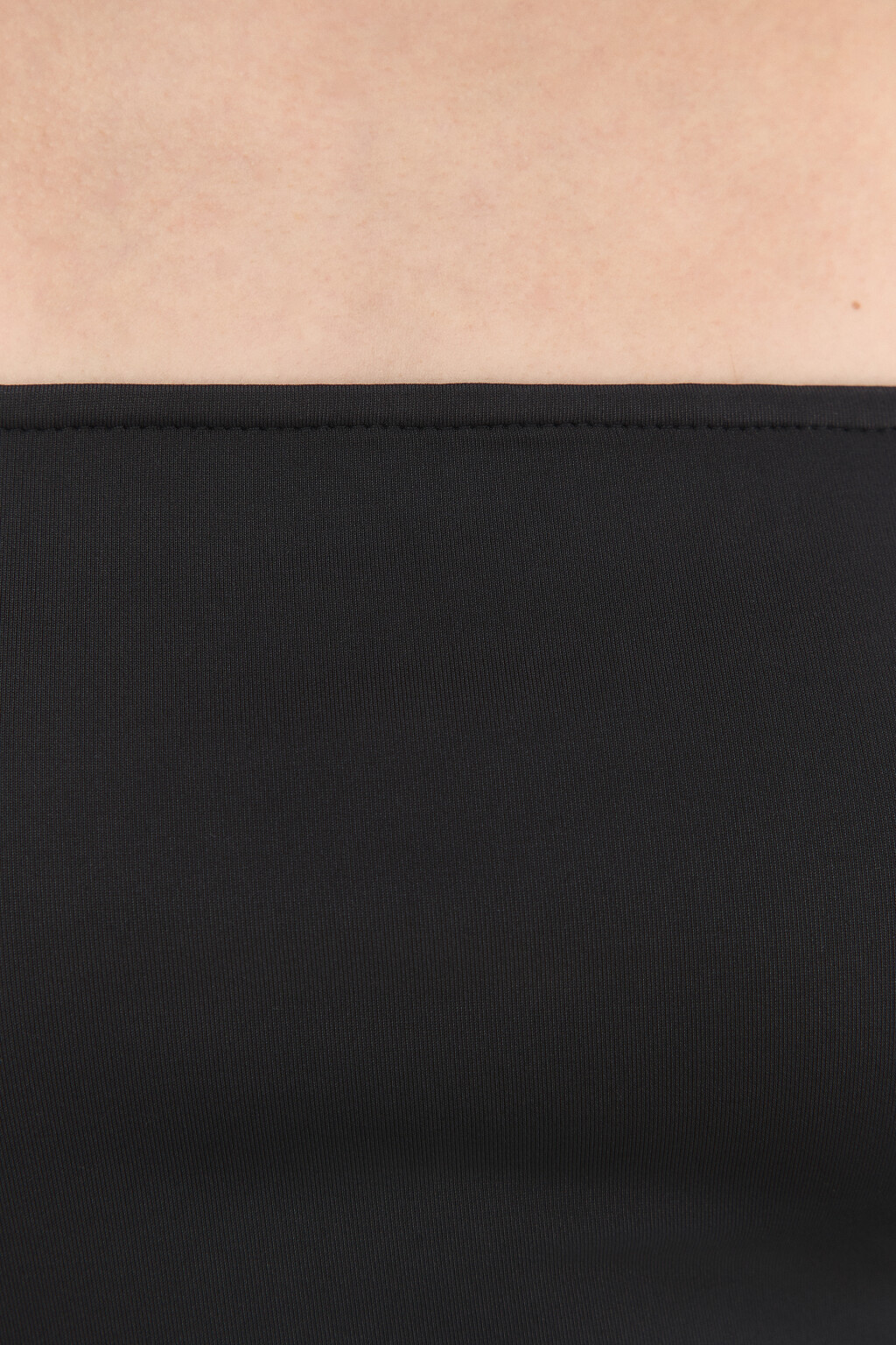 Лонгслив облегающий с вырезом-каре и бантиками - цвет черный - 6