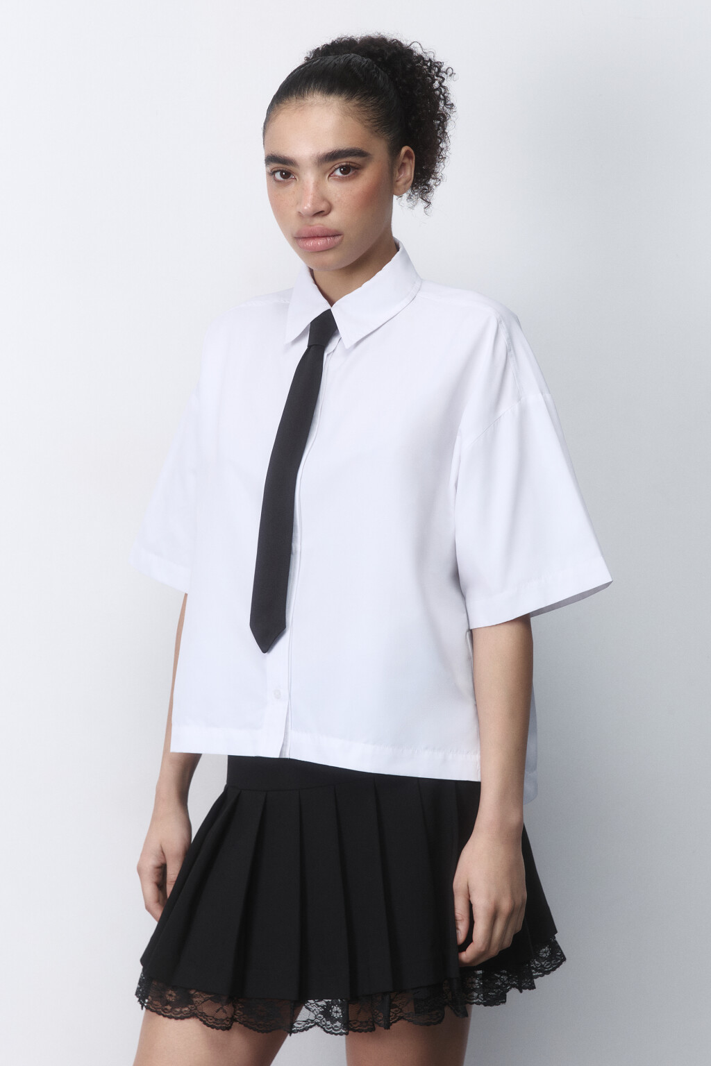 Рубашка с короткими рукавами и галстуком - цвет белый - 3