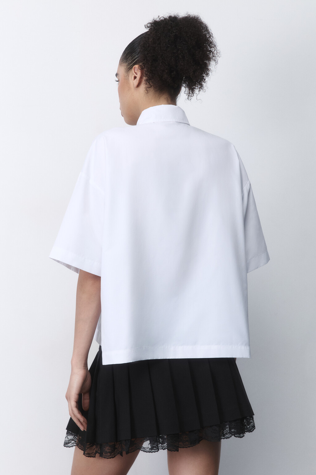 Рубашка с короткими рукавами и галстуком - цвет белый - 4