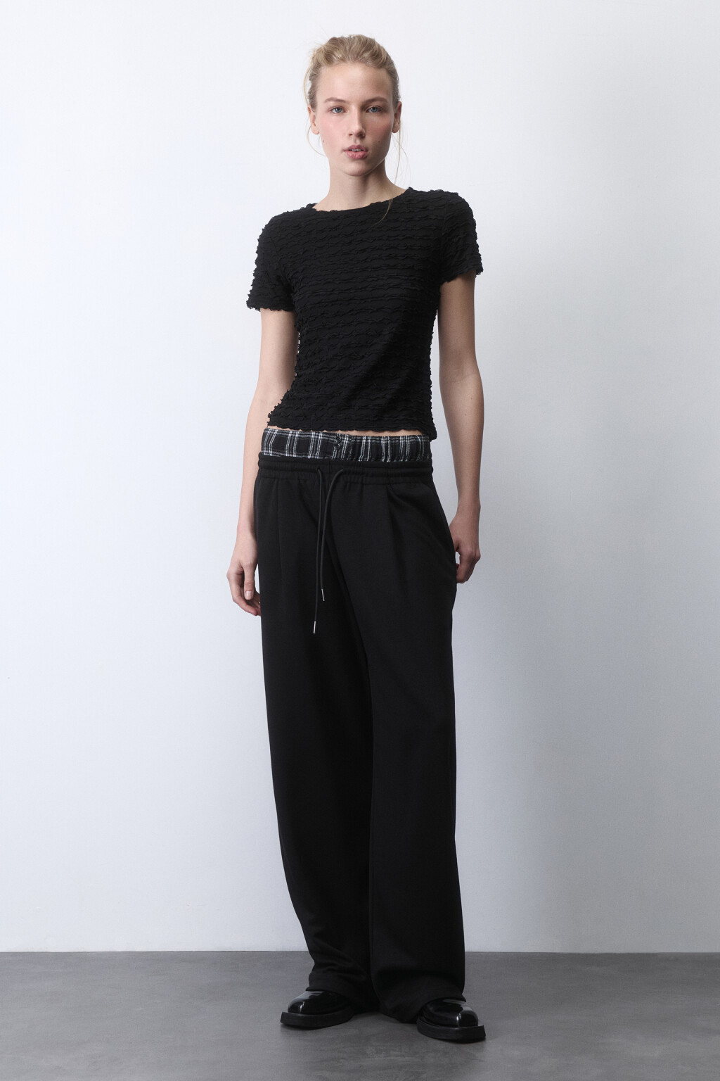 Футболка-топ облегающая с рюшами - цвет черный - 5