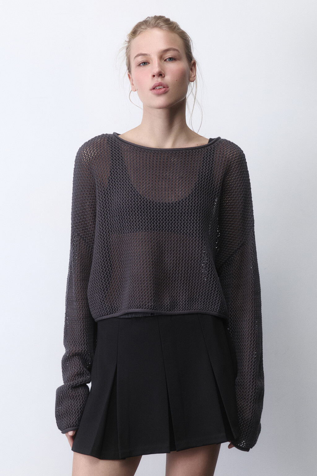 Джемпер укороченный из ткани кроше - цвет серый - 2