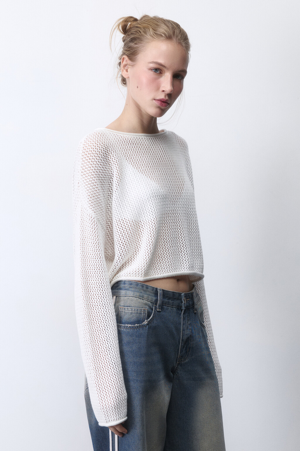 Джемпер укороченный из ткани кроше - цвет молочный - 3