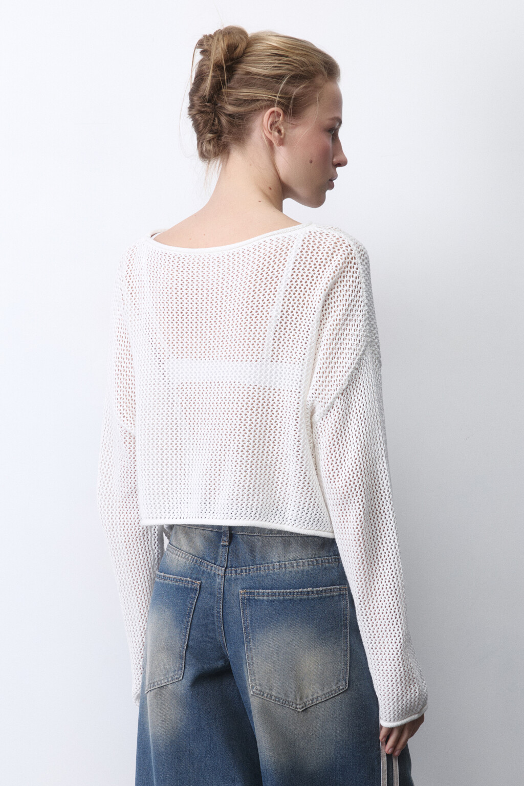 Джемпер укороченный из ткани кроше - цвет молочный - 4