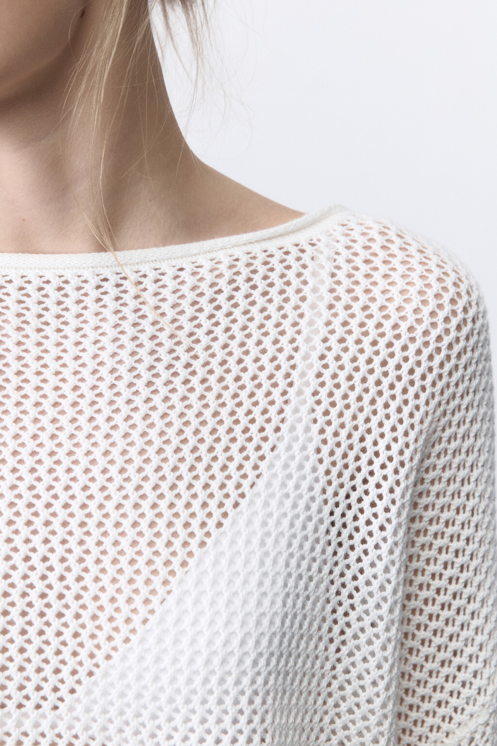 Джемпер укороченный из ткани кроше - цвет молочный - 6