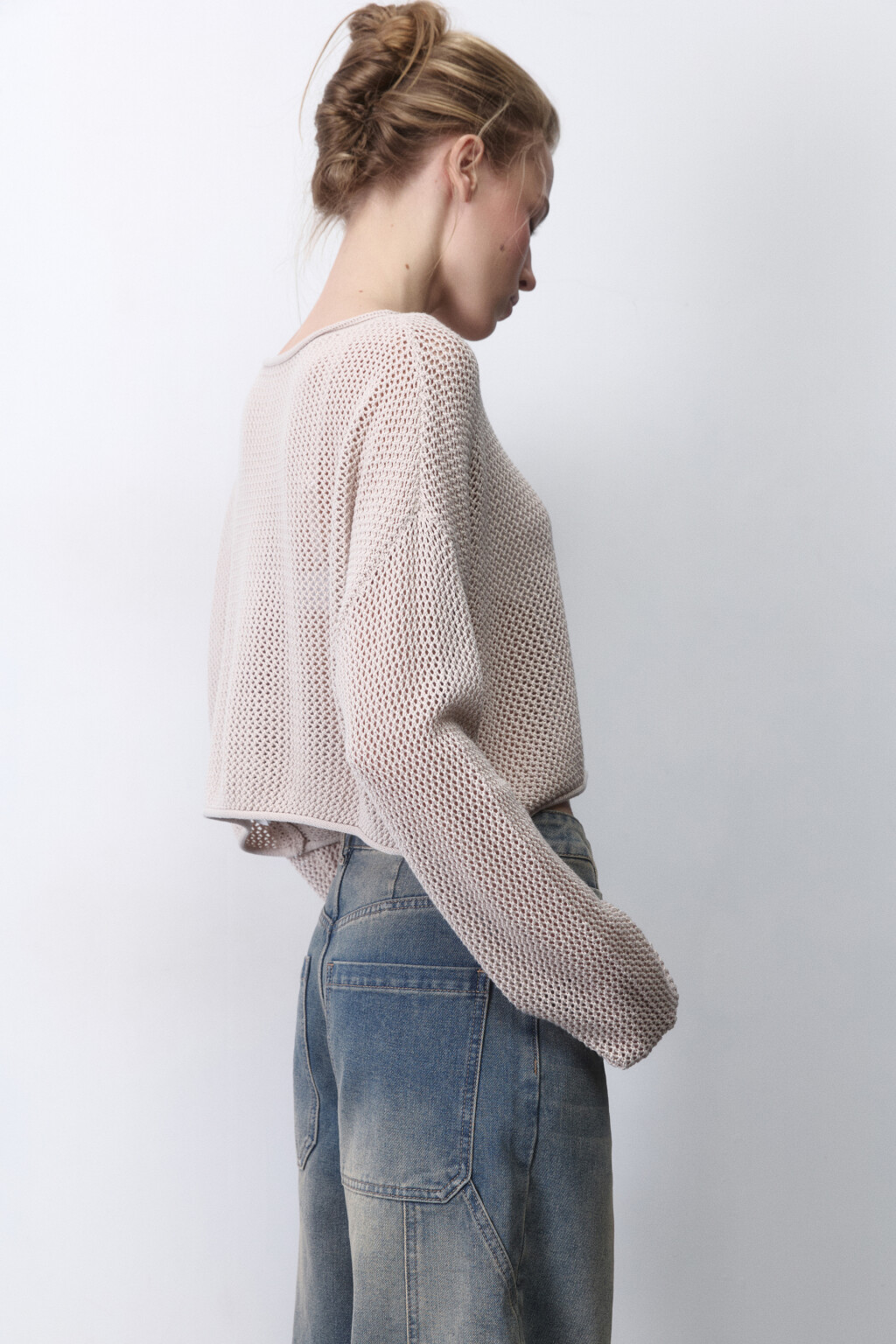 Джемпер укороченный из ткани кроше - цвет бежевый - 1