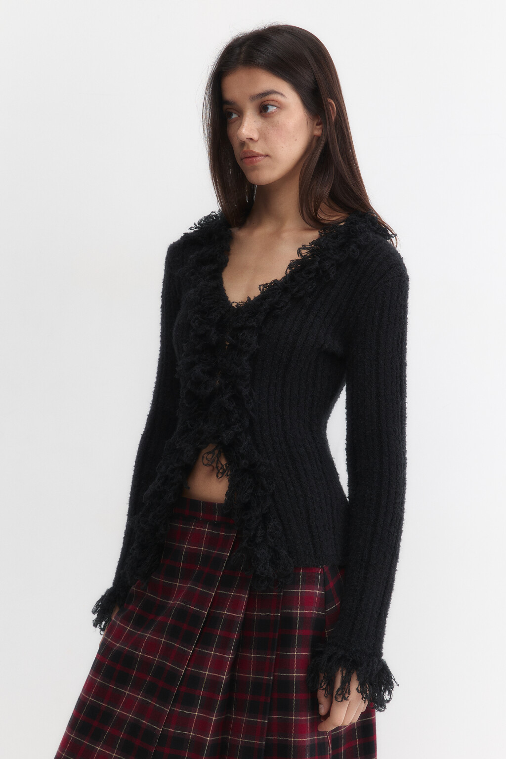 Кардиган на крючках облегающий с бахромой - цвет черный - 3