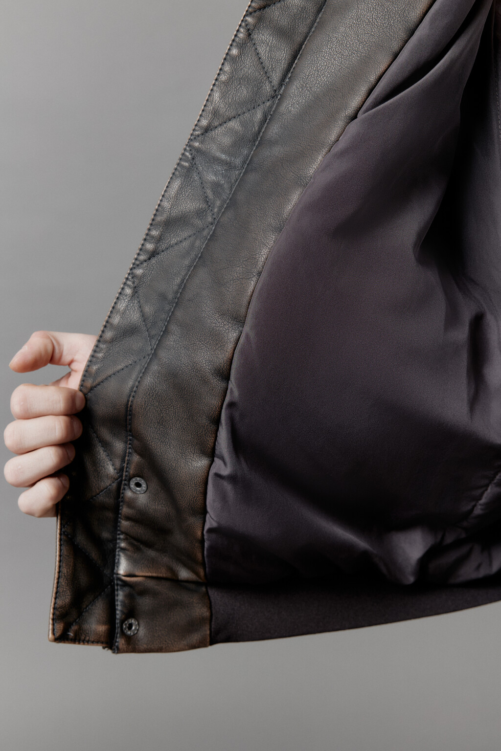 Куртка-бомбер утепленная в винтажном стиле - цвет коричневый - 9