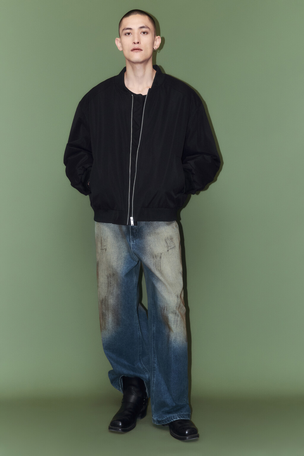 Куртка-бомбер свободная на утеплителе - цвет черный - 12