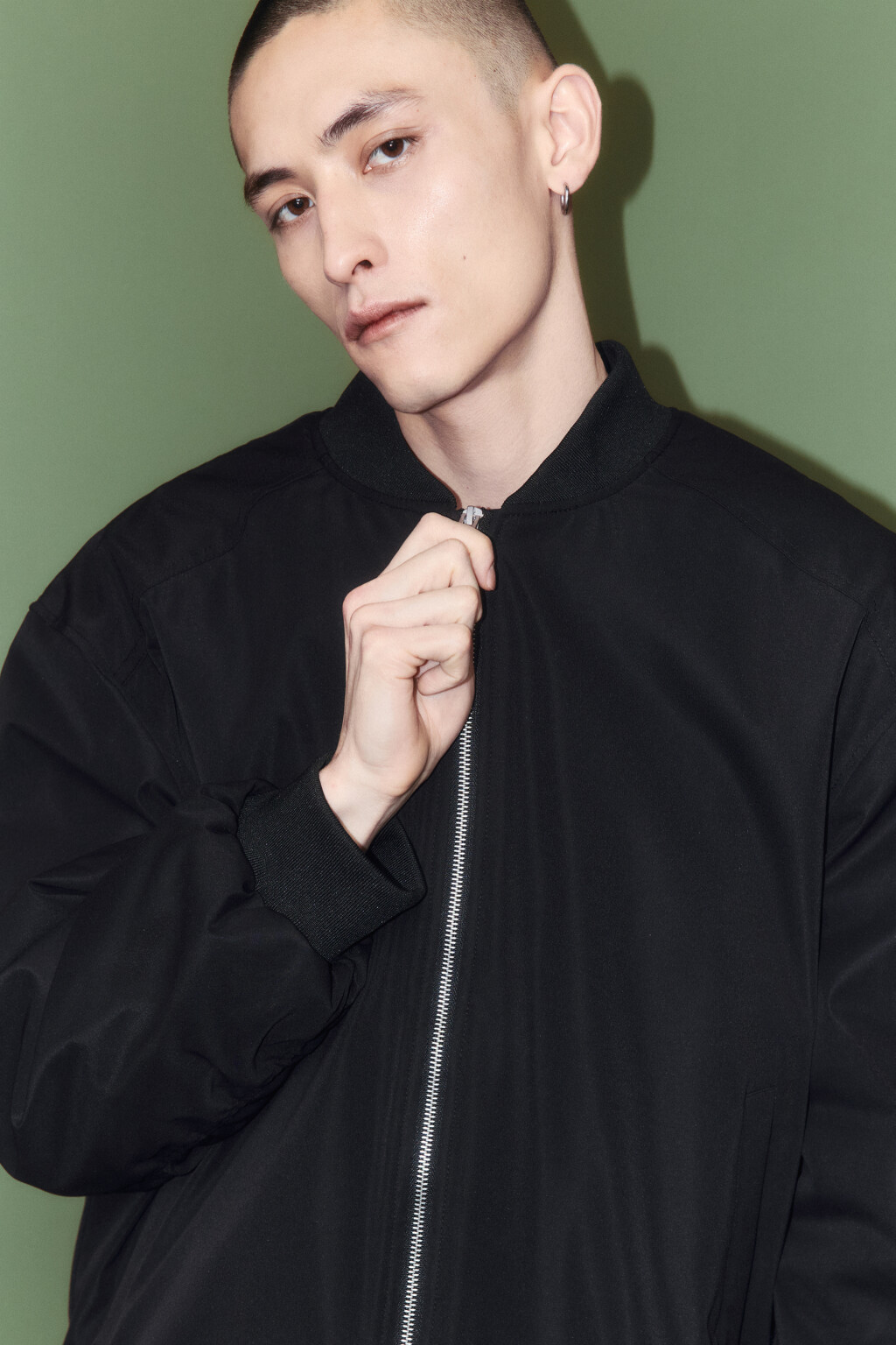 Куртка-бомбер свободная на утеплителе - цвет черный - 10