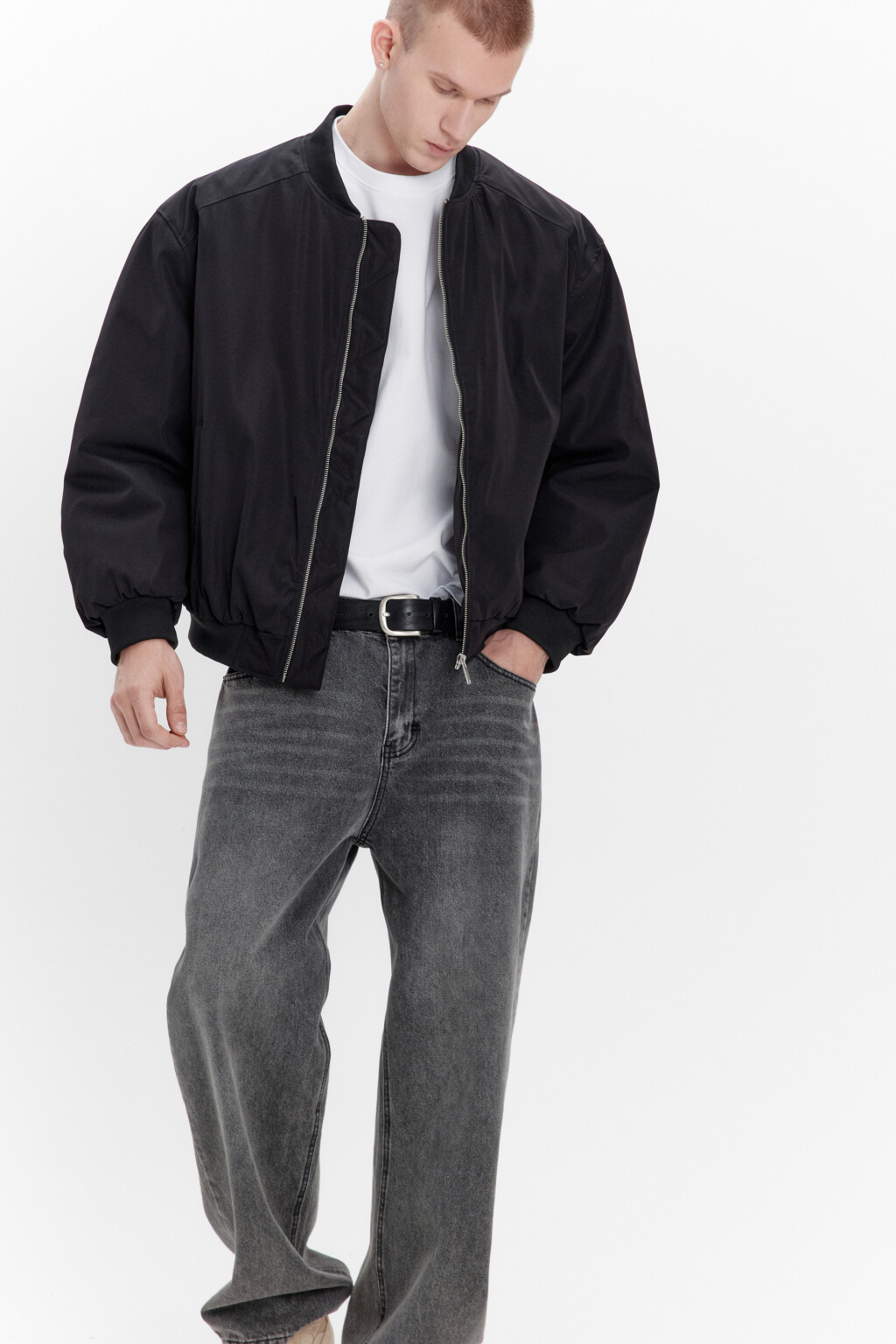 Куртка-бомбер свободная на утеплителе - цвет черный - 2