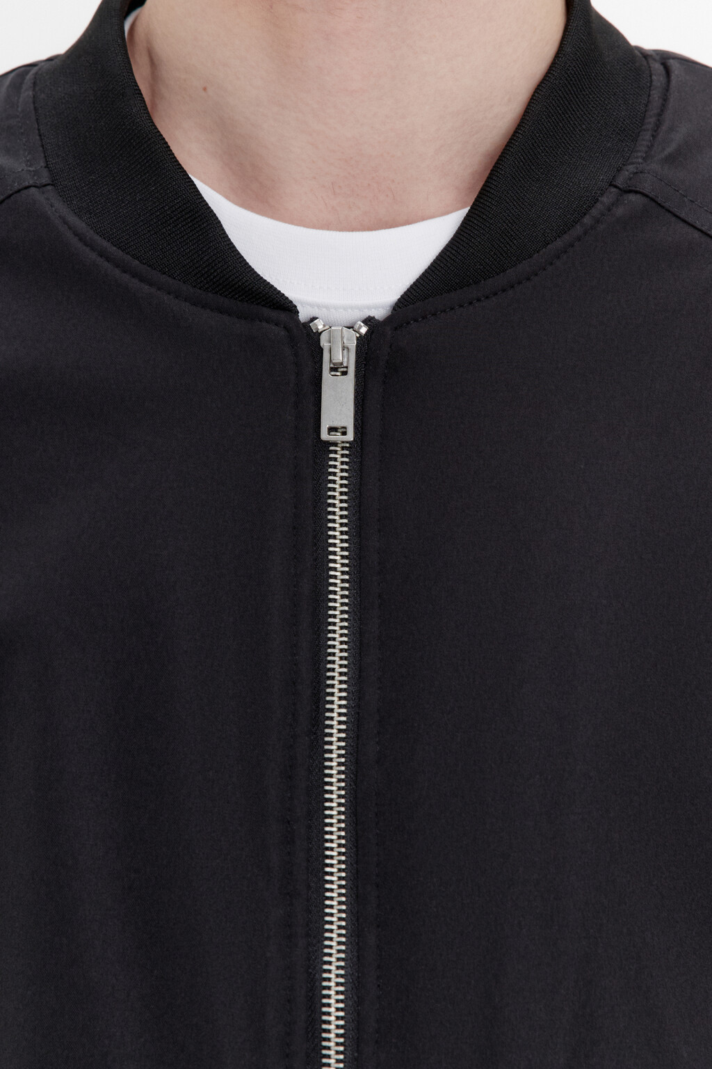 Куртка-бомбер свободная на утеплителе - цвет черный - 6