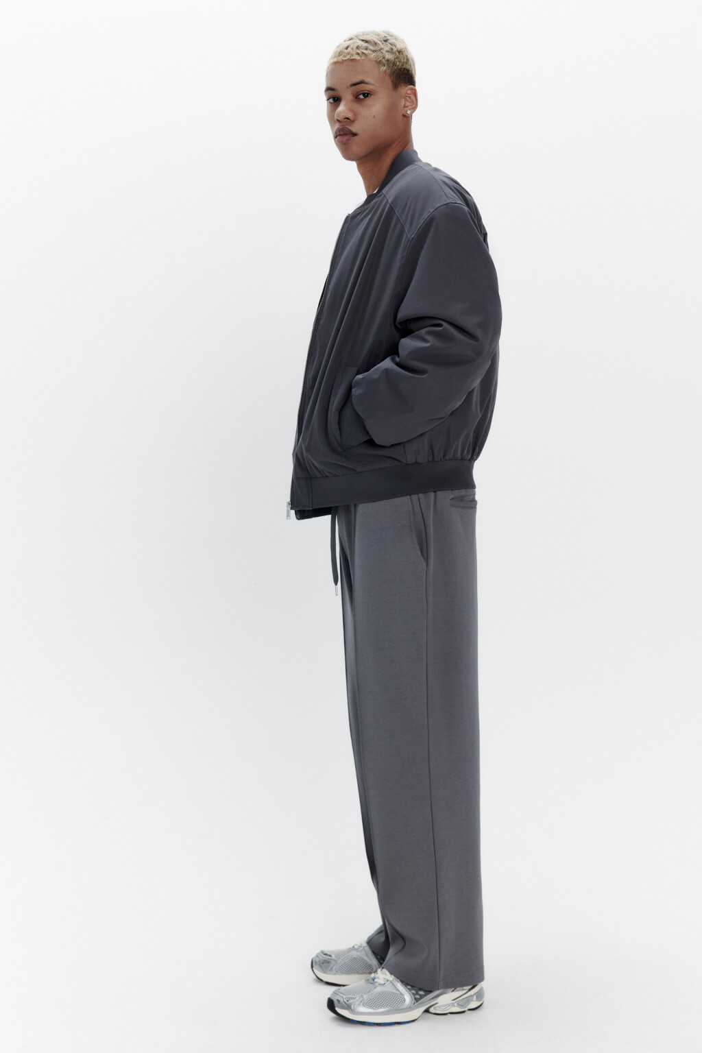 Брюки широкие с поясом на завязках - цвет серый - 1