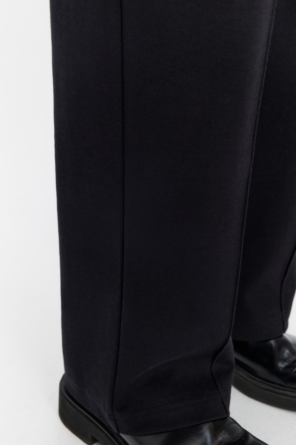Брюки широкие с поясом на завязках - цвет черный - 6
