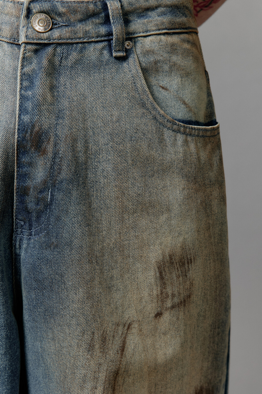 Джинсы широкие с эффектом dirty denim - цвет голубой - 7