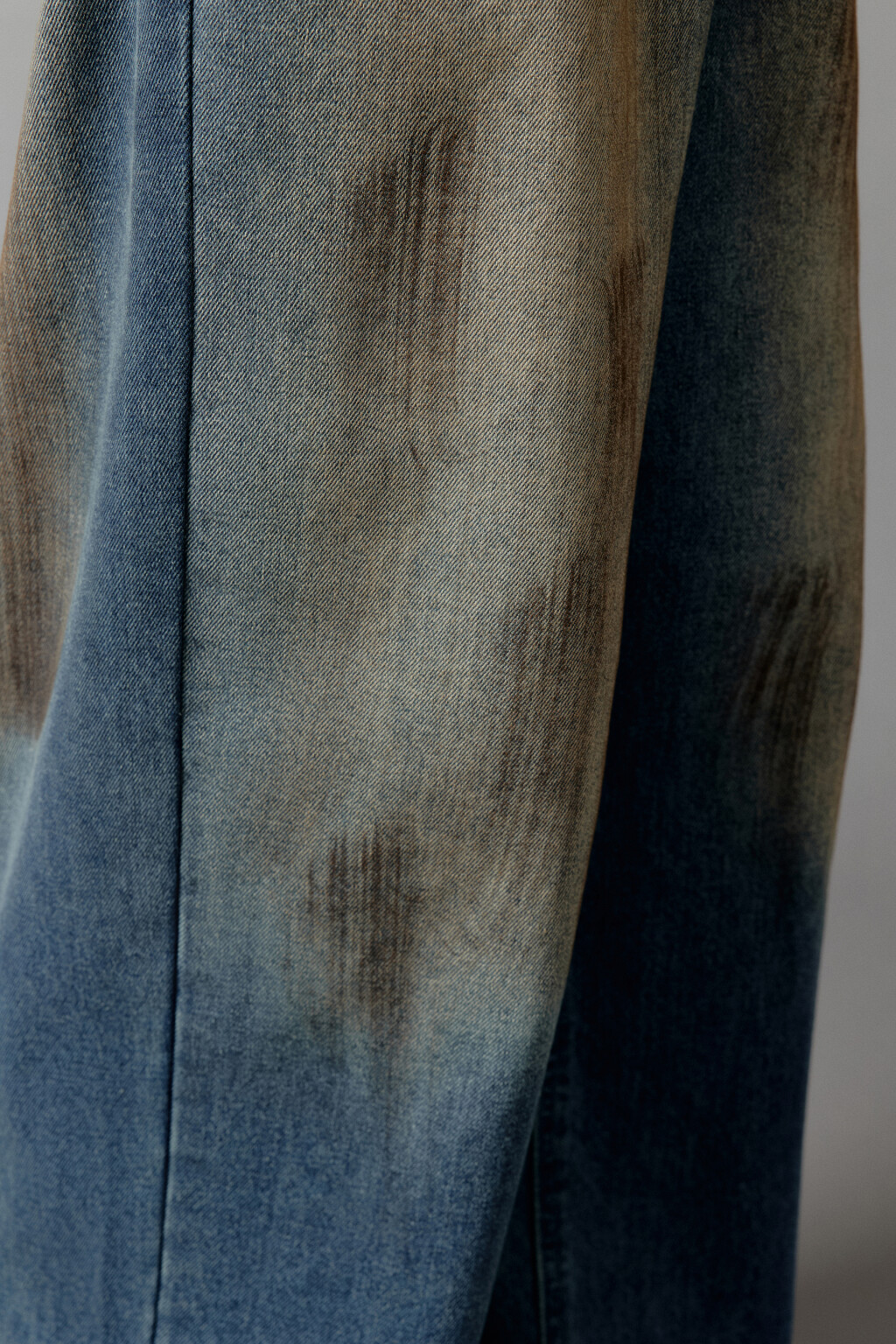 Джинсы широкие с эффектом dirty denim - цвет голубой - 8