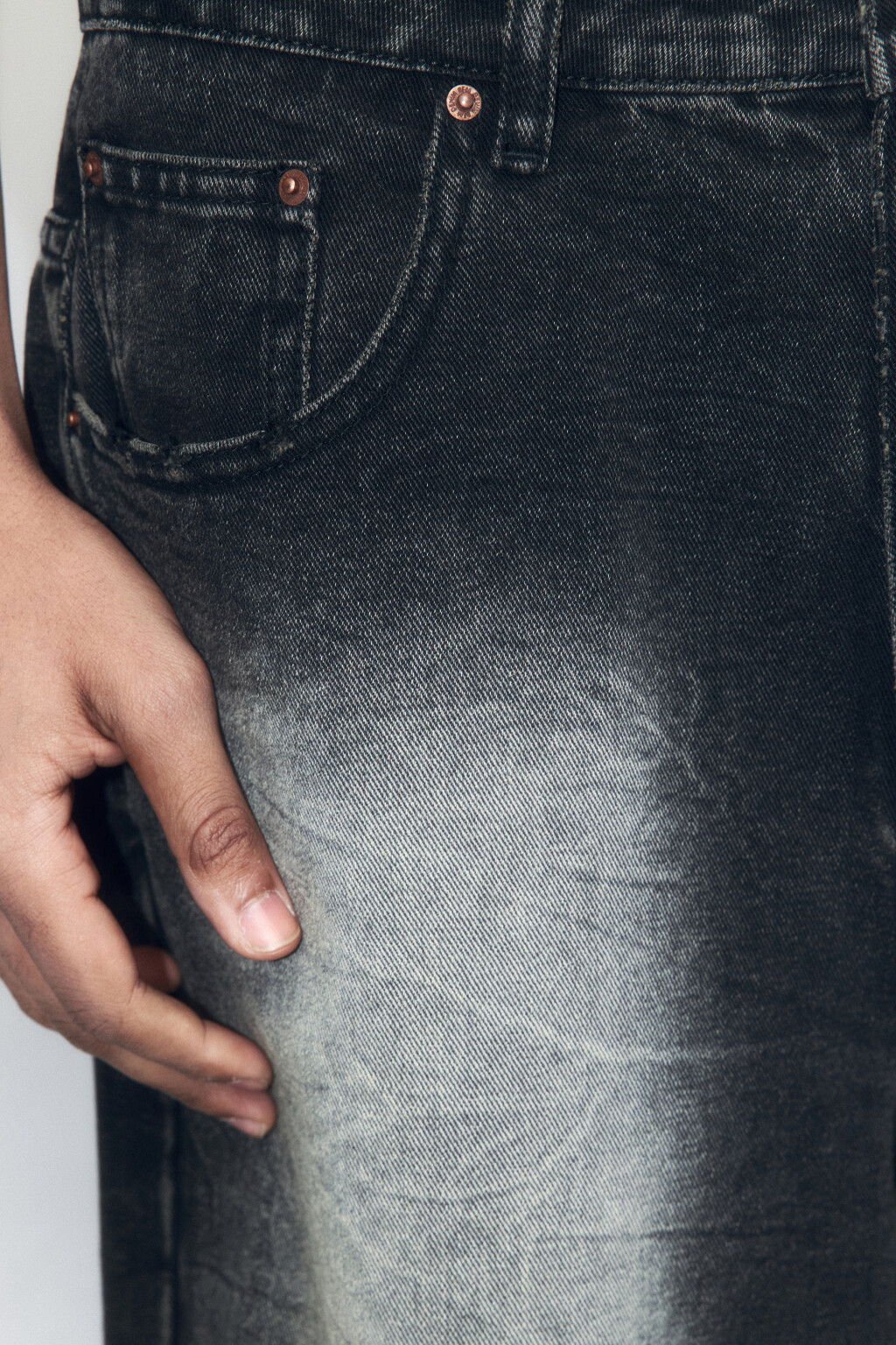 Джинсы широкие с вареным эффектом - цвет черный - 7