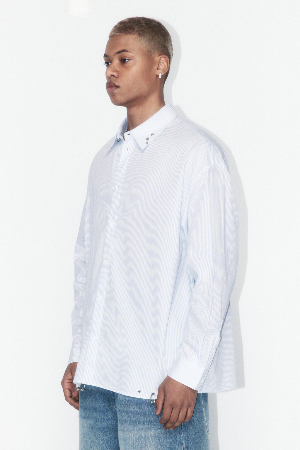 Рубашка oversize в полоску с пирсингом - цвет голубой - 3