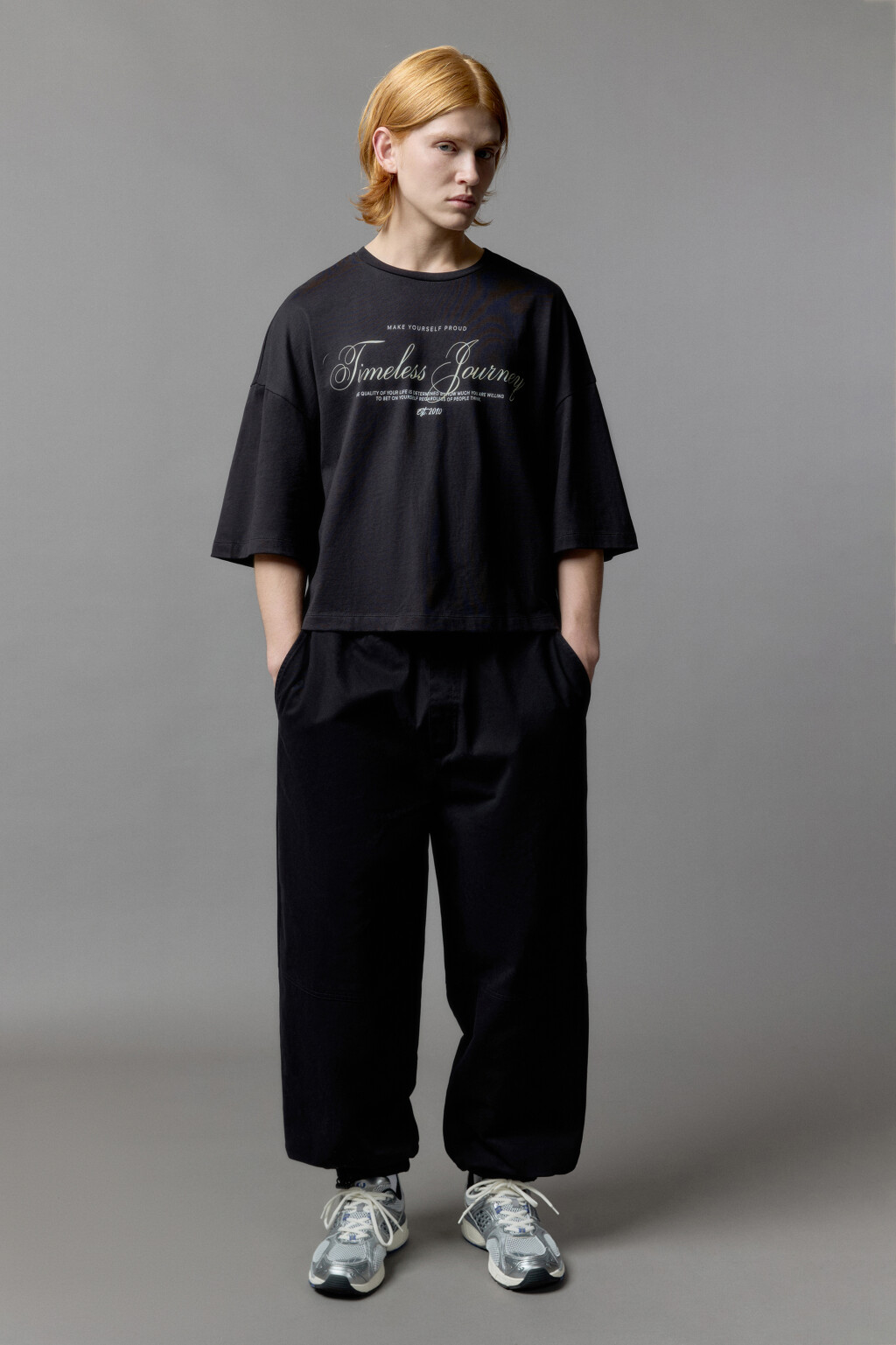 Футболка boxy fit с принтом-надписью - цвет черный - 4