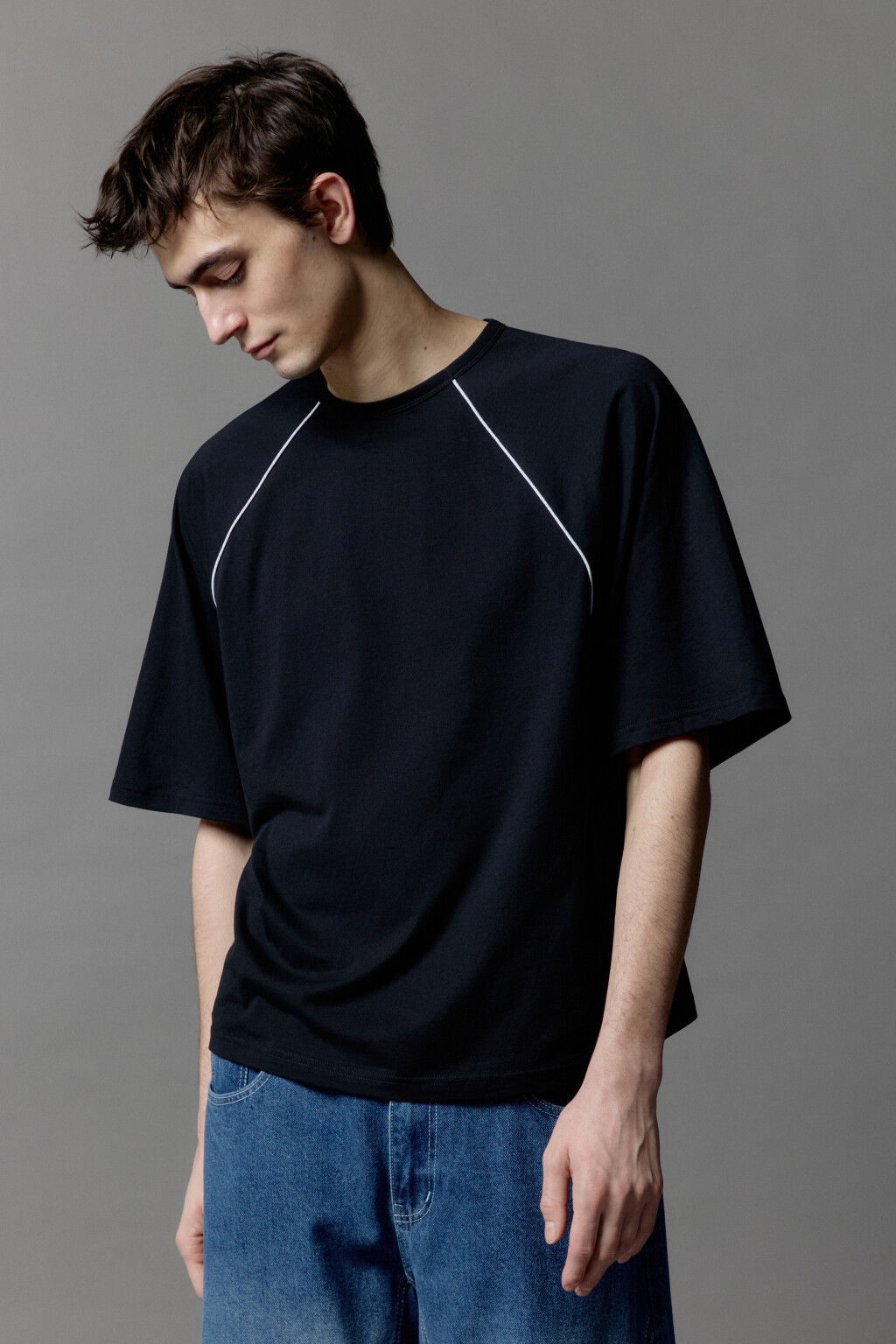 Футболка хлопковая с контрастными рукавами - цвет черный - 2