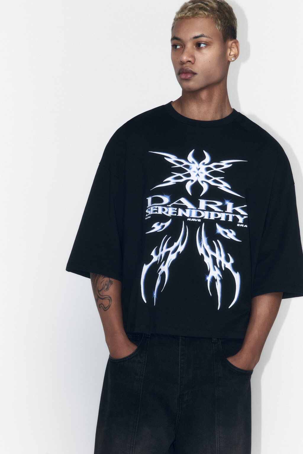 Футболка boxy fit хлопковая с принтом - цвет черный - 1