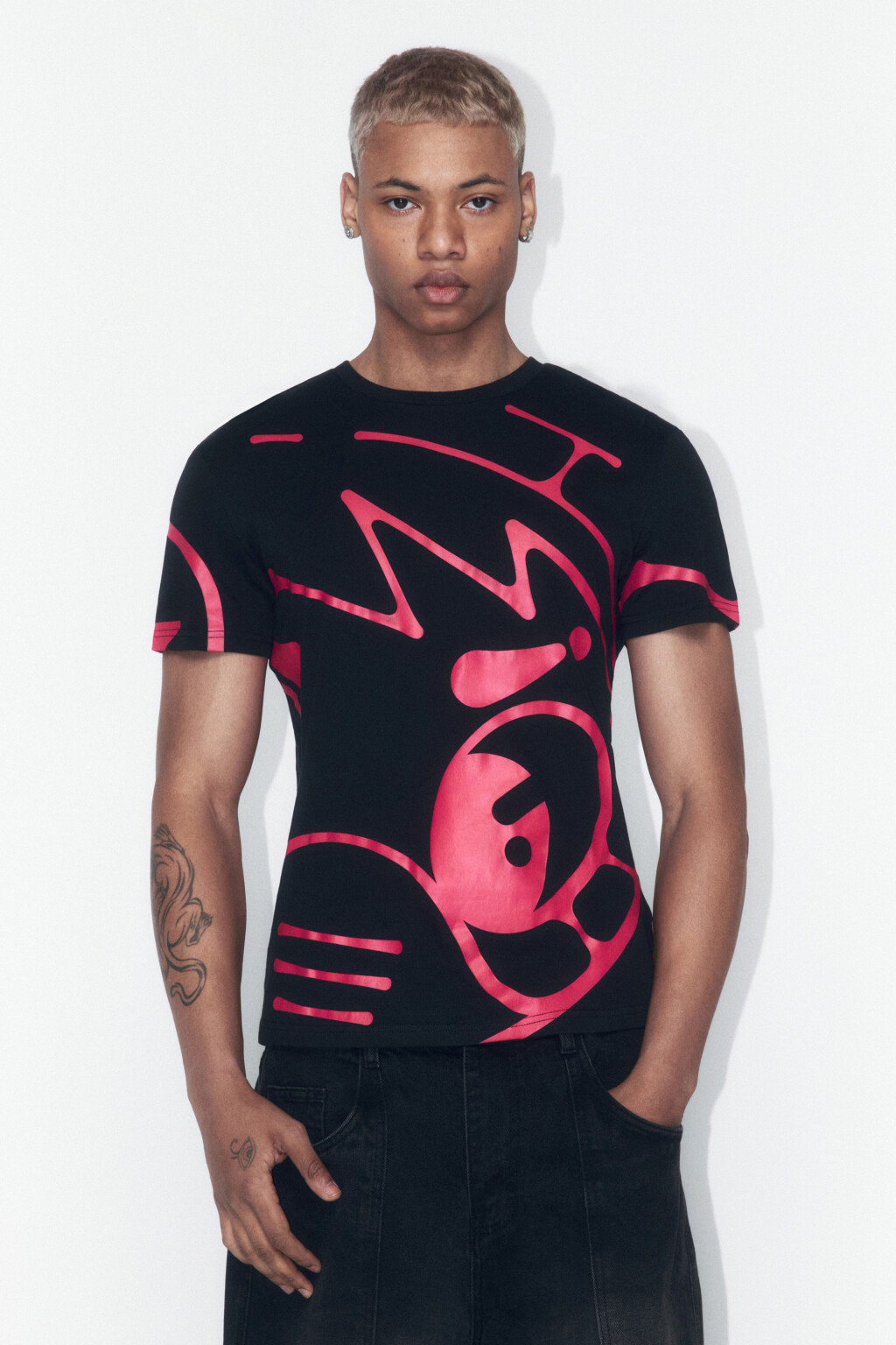 Футболка облегающая хлопковая с принтом - цвет черный - 2