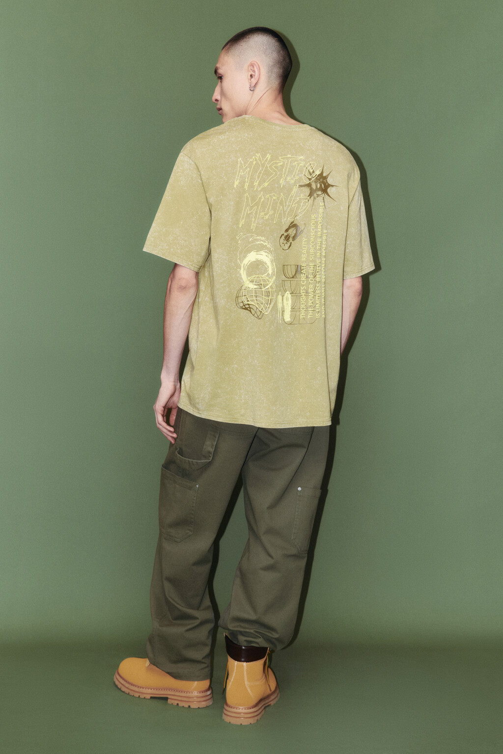 Футболка хлопковая с вареным эффектом и принтом - цвет зеленый - 4