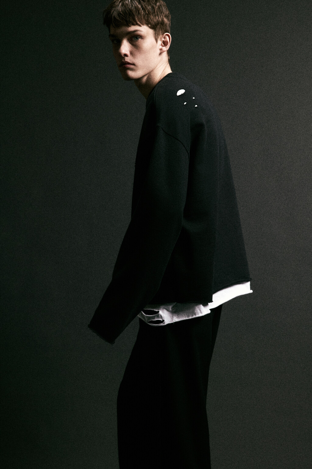 Лонгслив oversize рваный двуслойный - цвет черный - 1