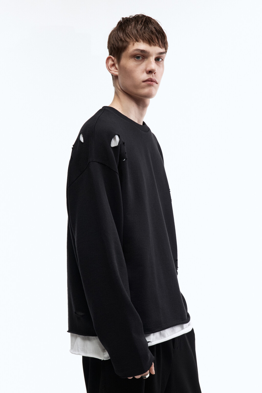 Лонгслив oversize рваный двуслойный - цвет черный - 4