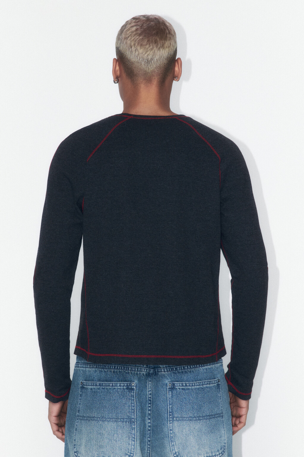 Лонгслив в рубчик облегающий с принтом - цвет черный - 4