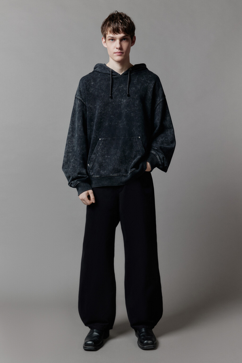 Худи oversize с капюшоном и вареным эффектом - цвет черный - 7