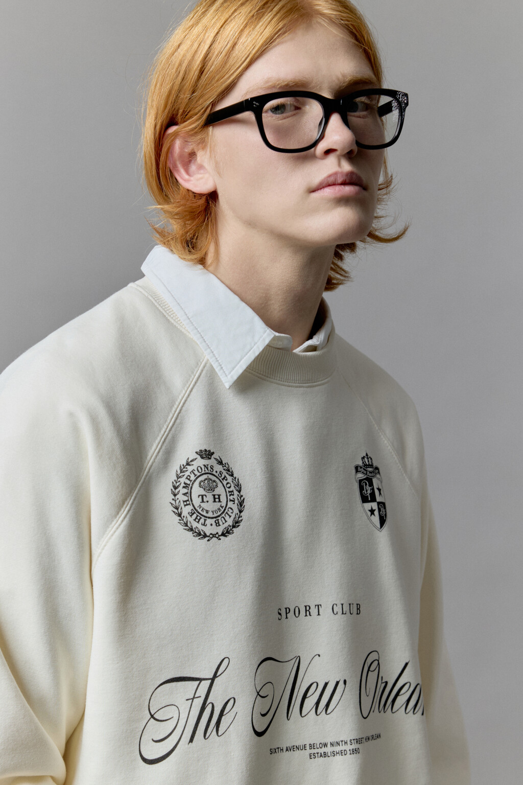 Свитшот трикотажный с принтом-надписью - цвет молочный - 5