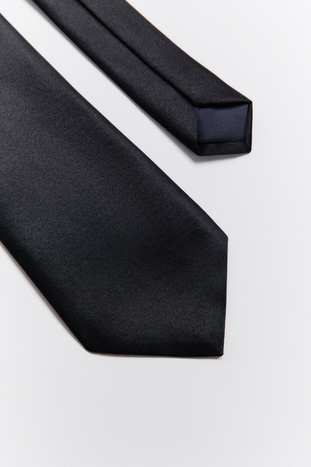 Галстук классический атласный - цвет черный - 3