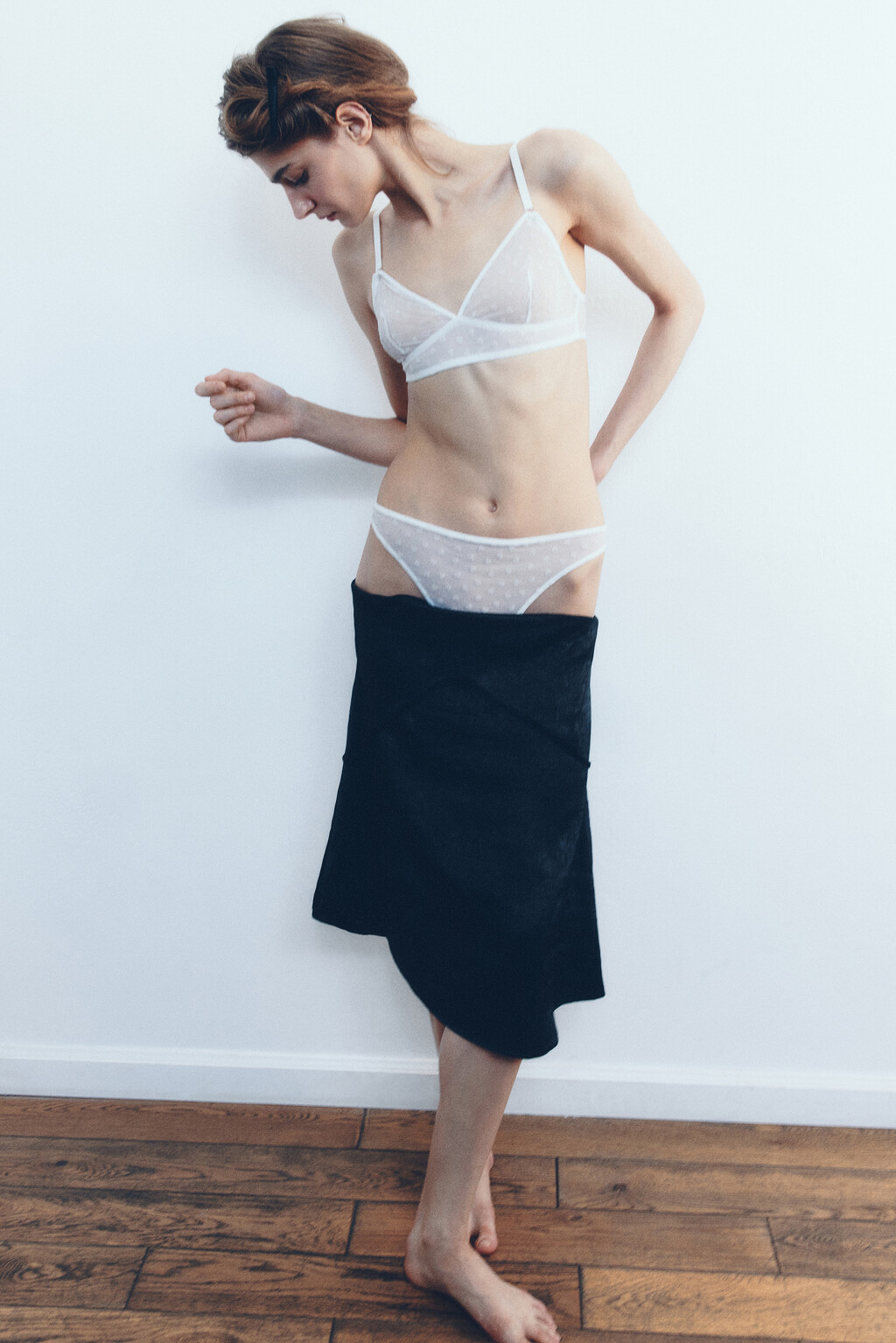 Трусы-стринги сетчатые с сердечками - цвет ванильный - 1